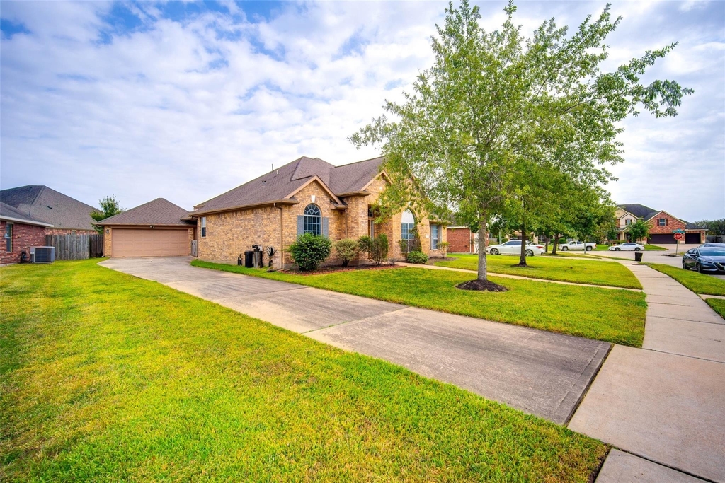 9323 Hillhaven Court - Photo 3