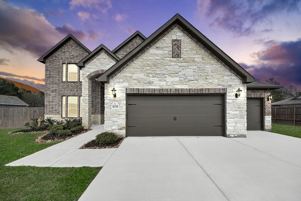 16735 Rockwall Street - Photo 0