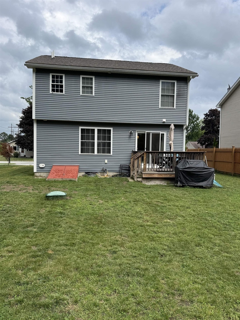 494 Youville - Photo 2