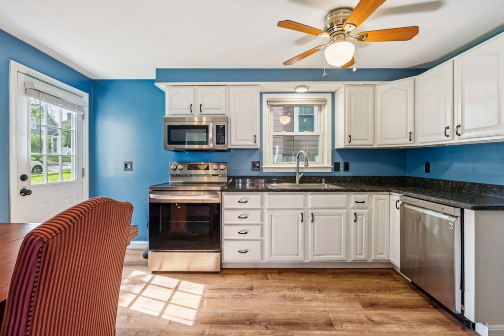 842 Beech - Photo 3