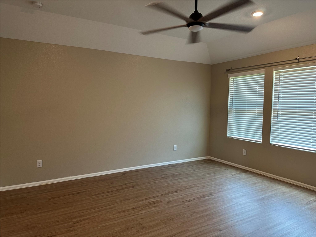 6210 Russett Elm Court - Photo 16