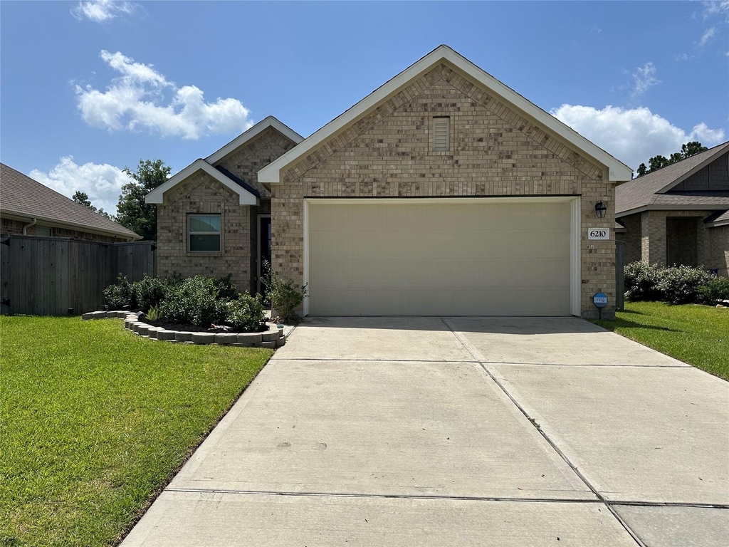 6210 Russett Elm Court - Photo 1