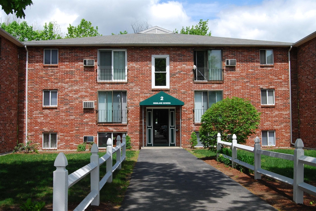 93 West - Photo 3