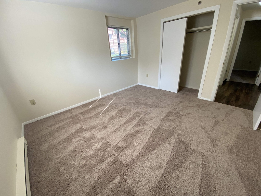 93 West - Photo 22