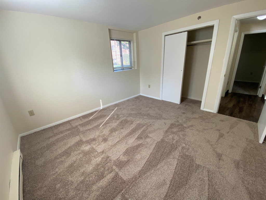 93 West - Photo 18