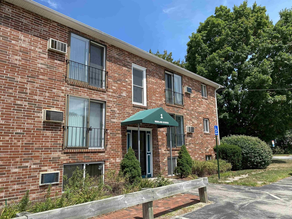 93 West - Photo 6