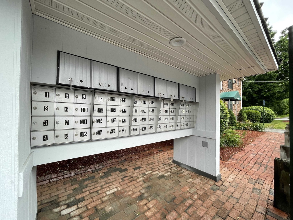 93 West - Photo 31