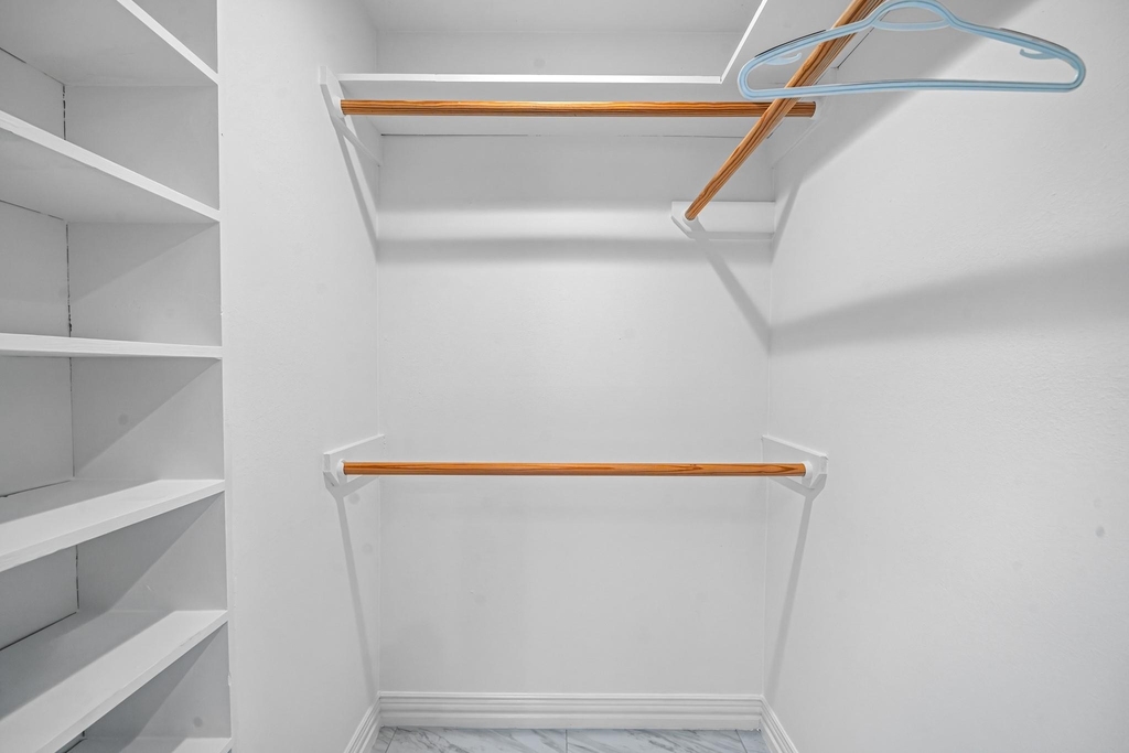 9022 Quebec Dr - Photo 32
