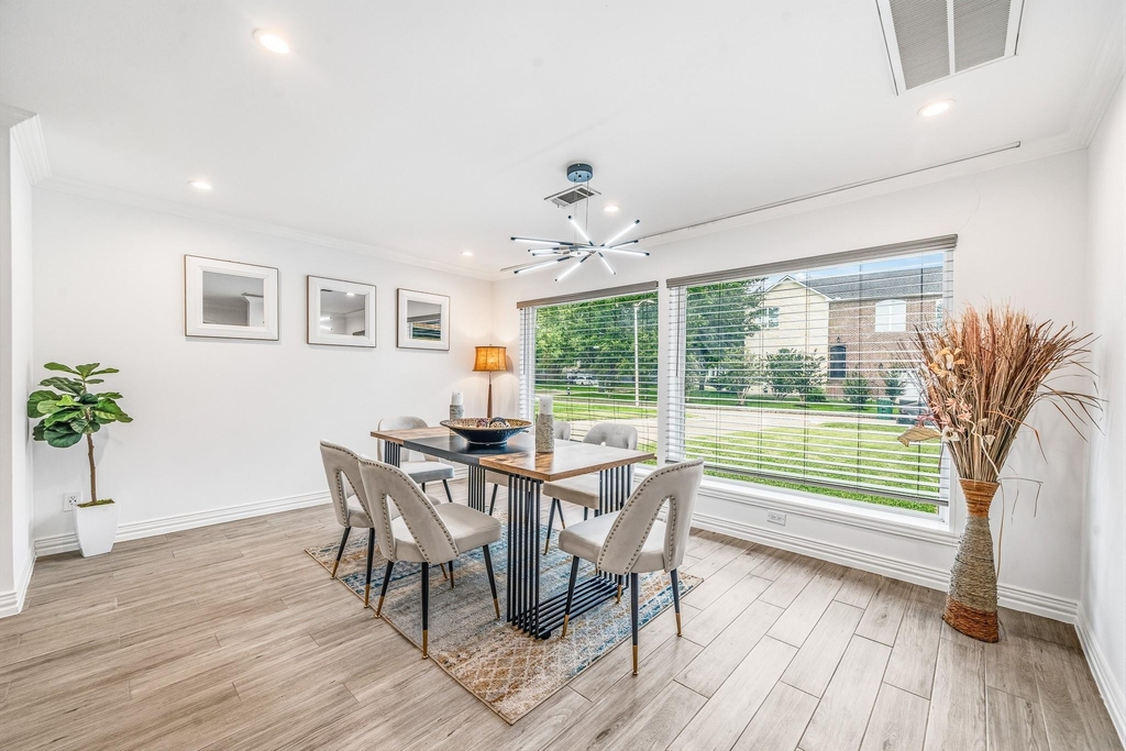 9022 Quebec Dr - Photo 4