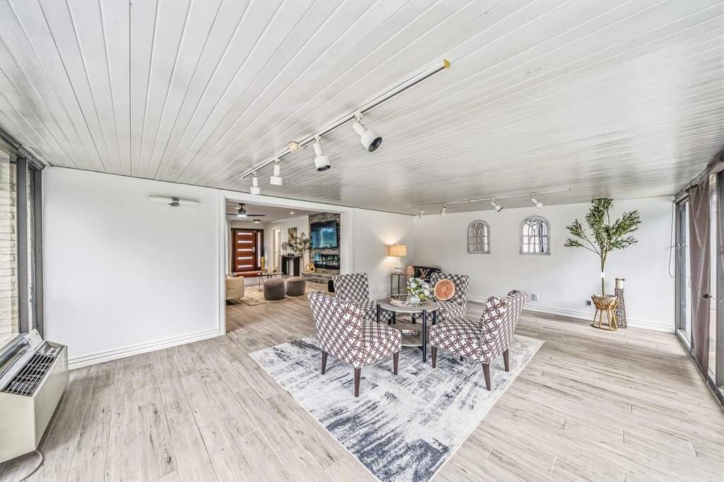 9022 Quebec Dr - Photo 16