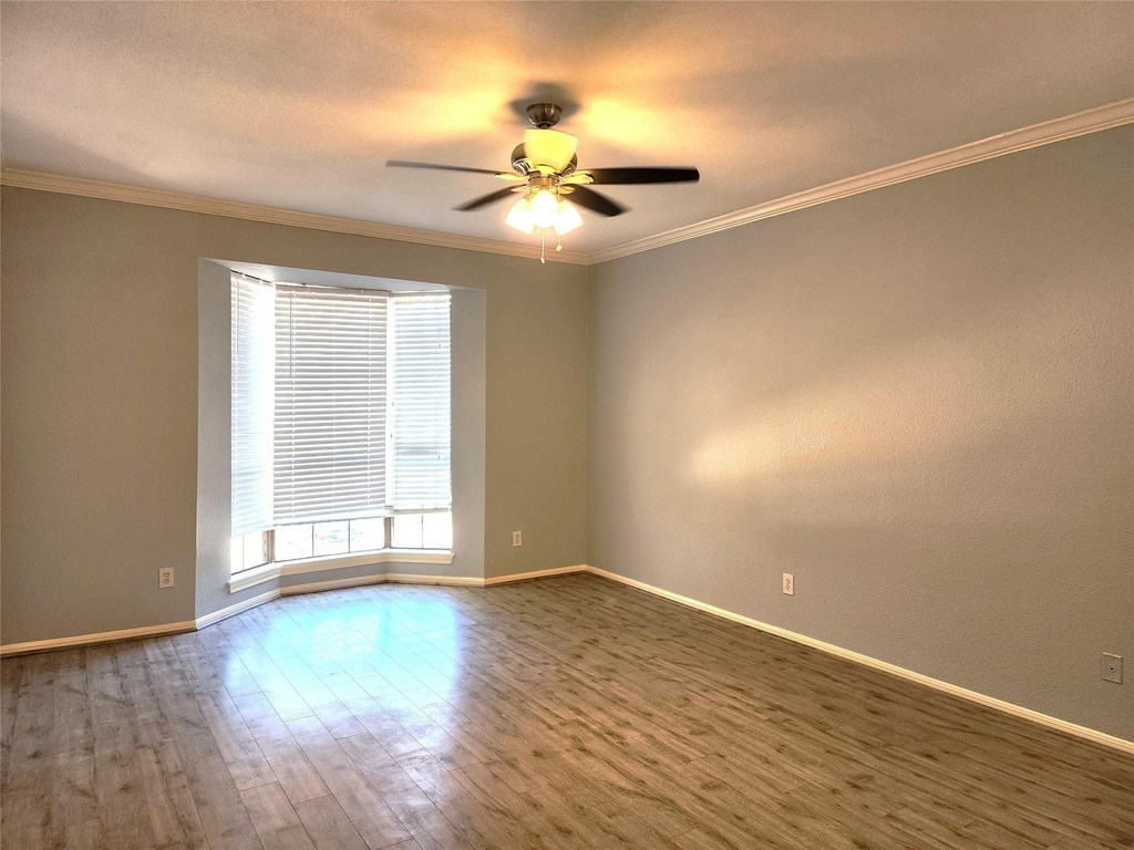 2255 Braeswood Park Drive - Photo 3