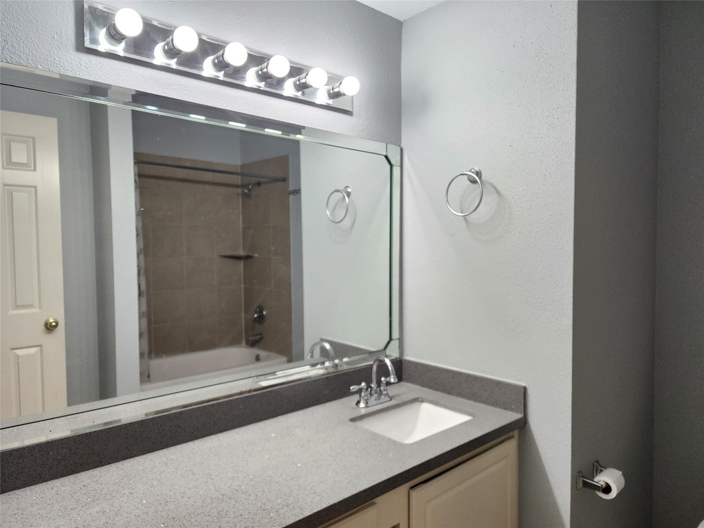 2255 Braeswood Park Drive - Photo 12