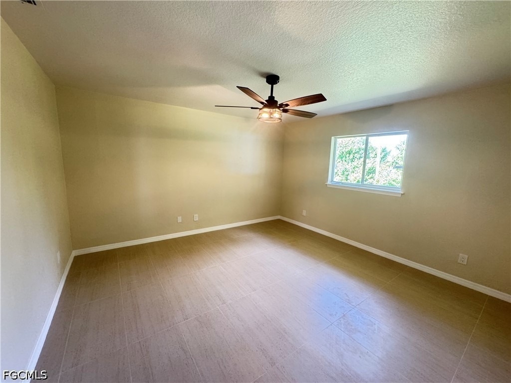 4426 Sw Santa Barbara Place - Photo 7
