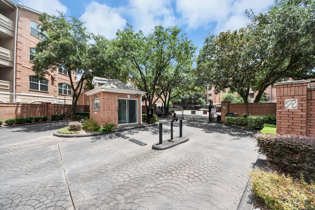 2111 Welch Street - Photo 33