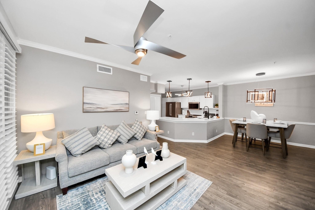 2111 Welch Street - Photo 3