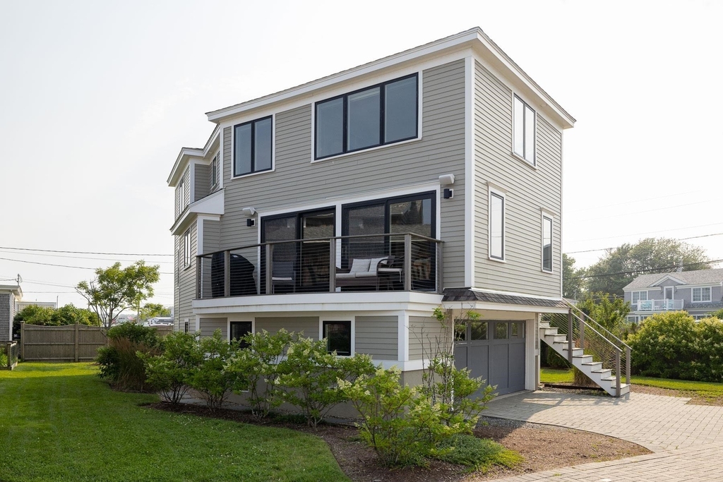 2256 Ocean - Photo 0