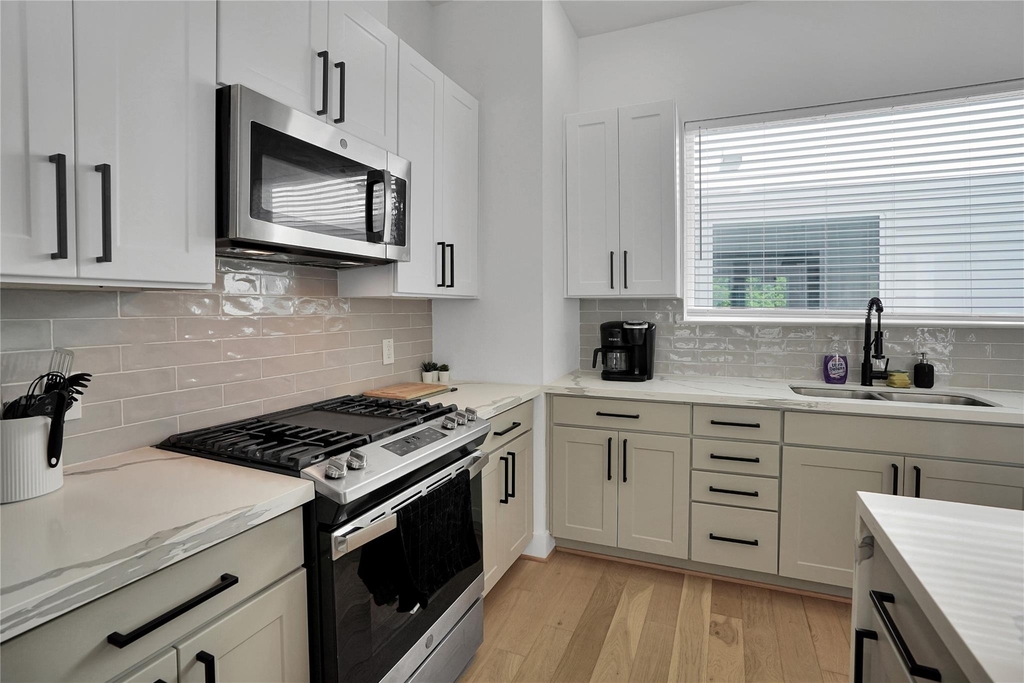 2711 Rosalie Street - Photo 9