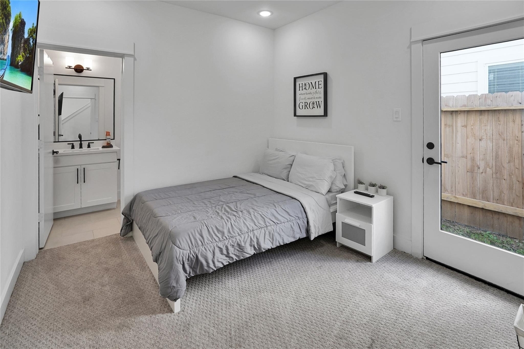 2711 Rosalie Street - Photo 19