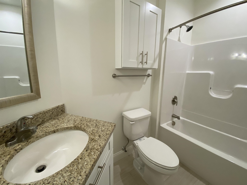 875 Elm - Photo 22