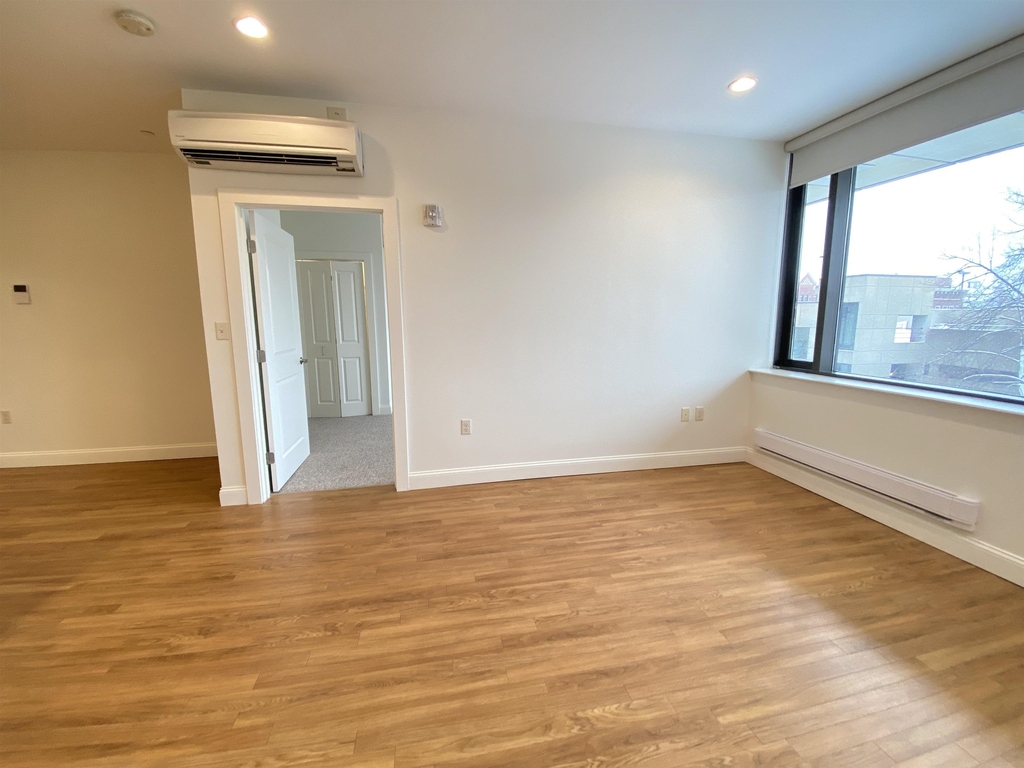 875 Elm - Photo 17