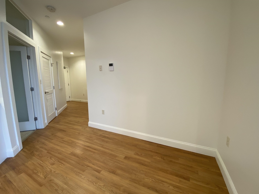 875 Elm - Photo 30