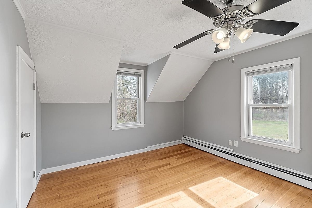 81 N Lowell - Photo 17