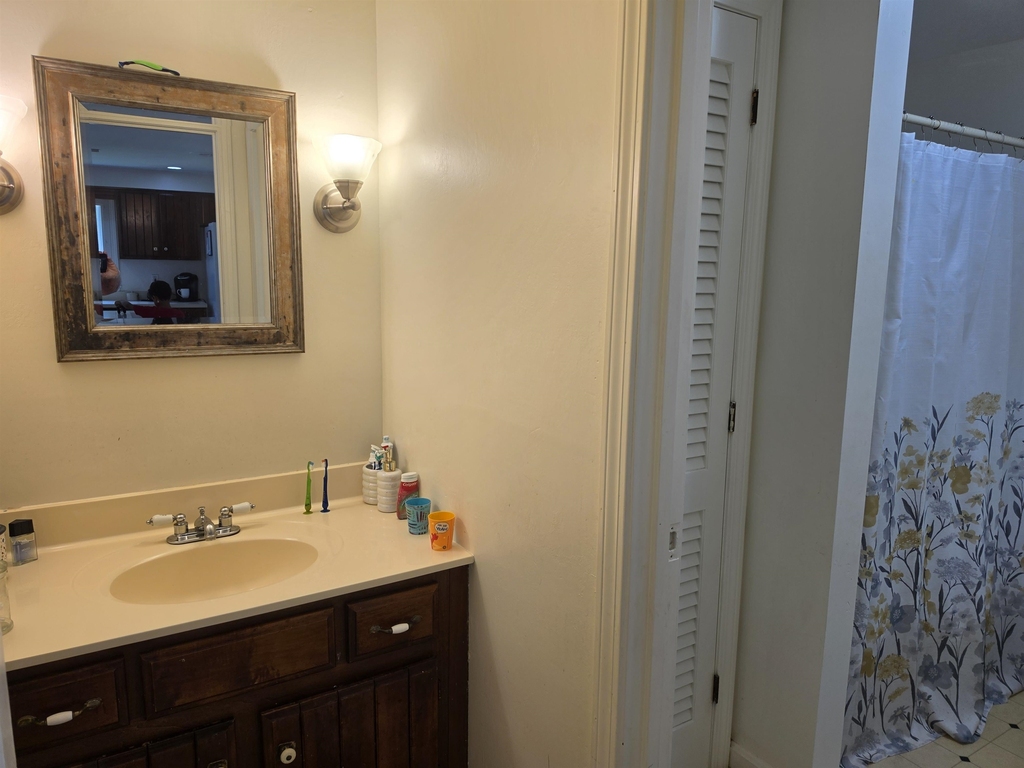 720 Central - Photo 17