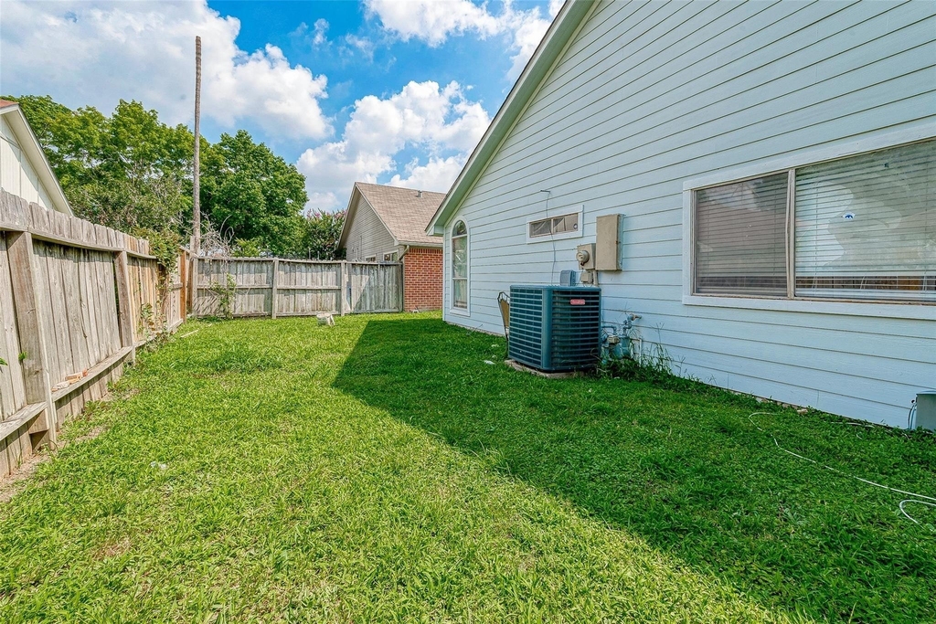 9310 Corner Oaks Ln - Photo 37