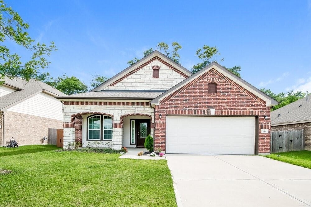 614 Companion Drive - Photo 0