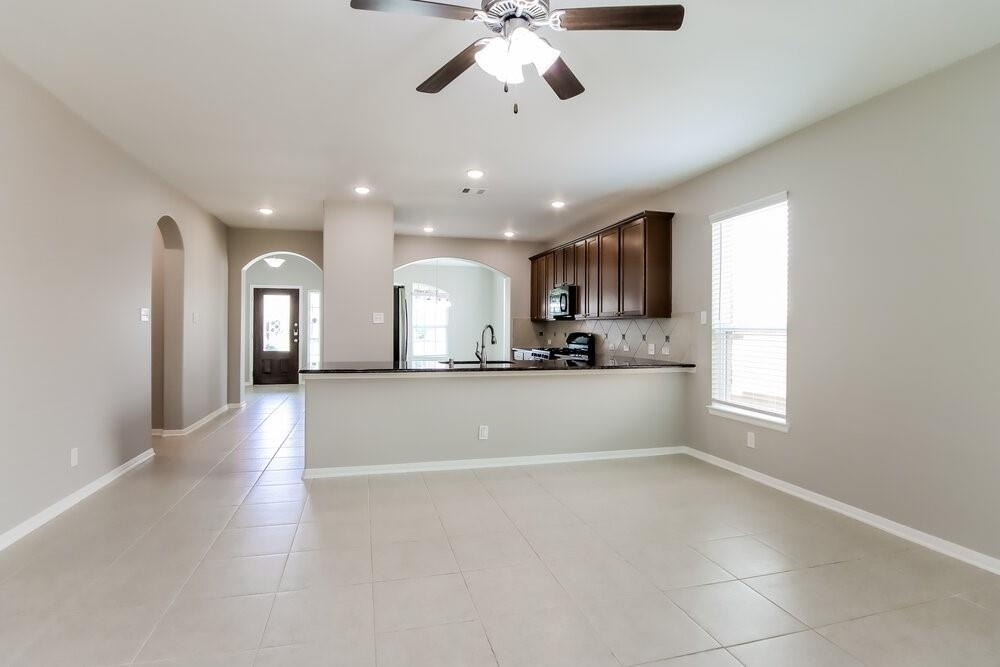 614 Companion Drive - Photo 2