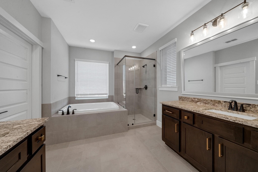 10972 Swang Link Drive - Photo 11
