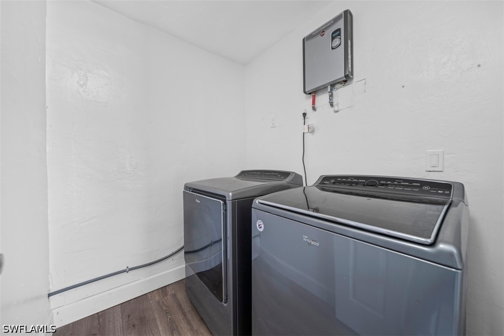 5460 Bayshore Road - Photo 9