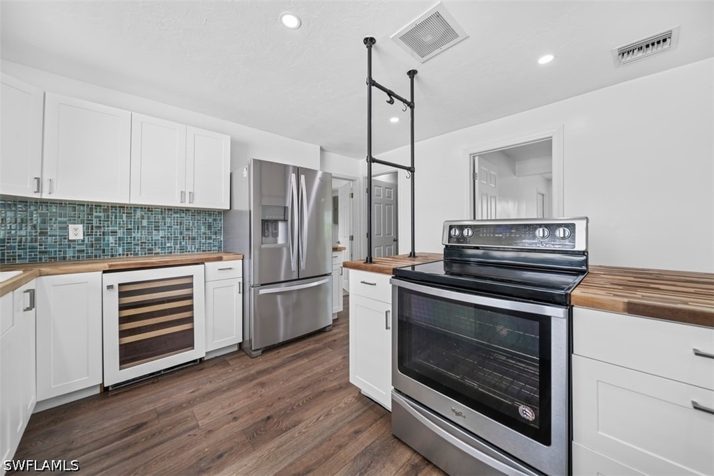 5460 Bayshore Road - Photo 6