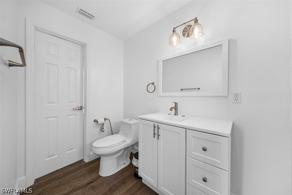 5460 Bayshore Road - Photo 3