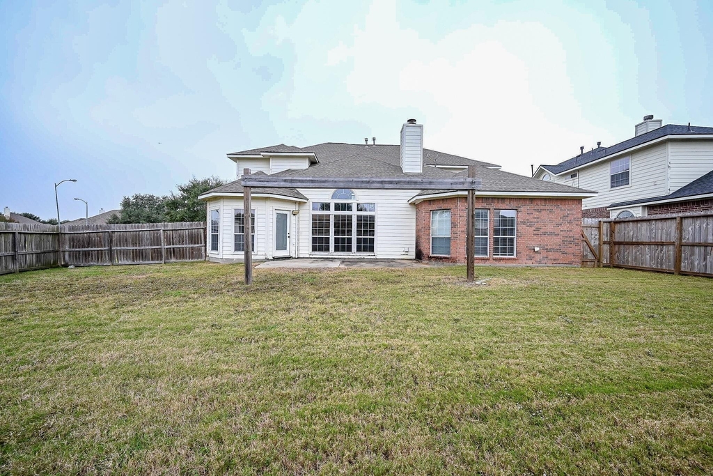 8135 Cove Timbers Lane - Photo 32