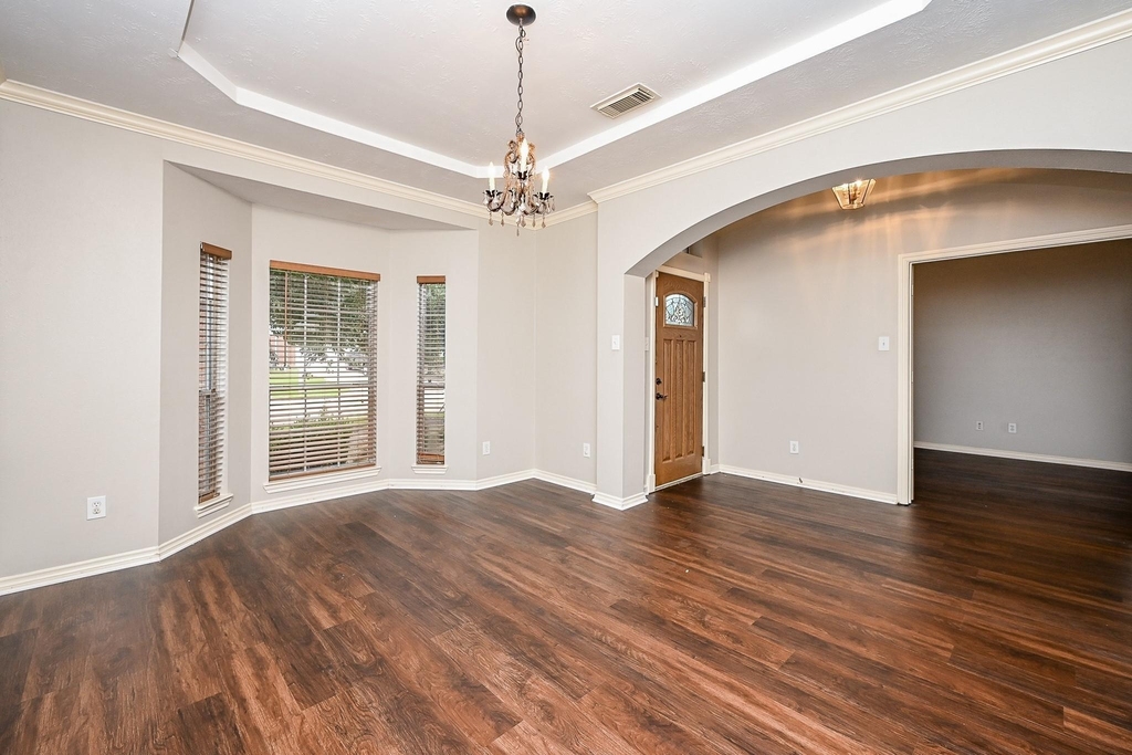 8135 Cove Timbers Lane - Photo 4