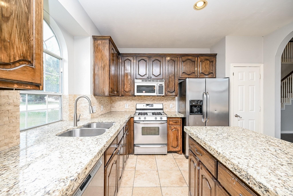 8135 Cove Timbers Lane - Photo 13