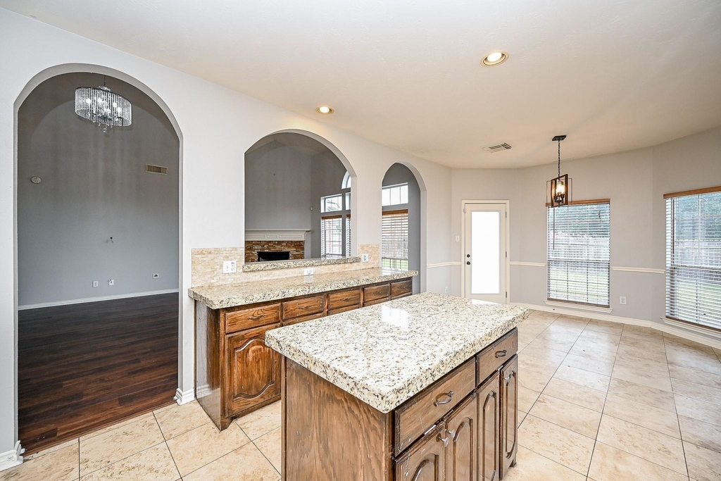 8135 Cove Timbers Lane - Photo 12