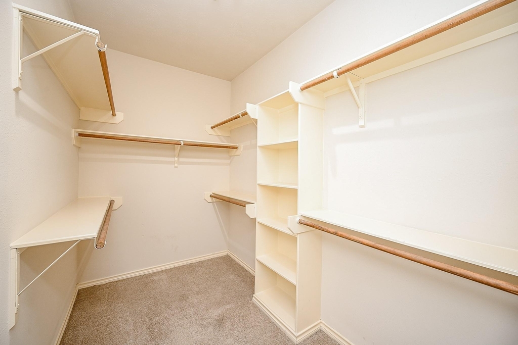 8135 Cove Timbers Lane - Photo 19
