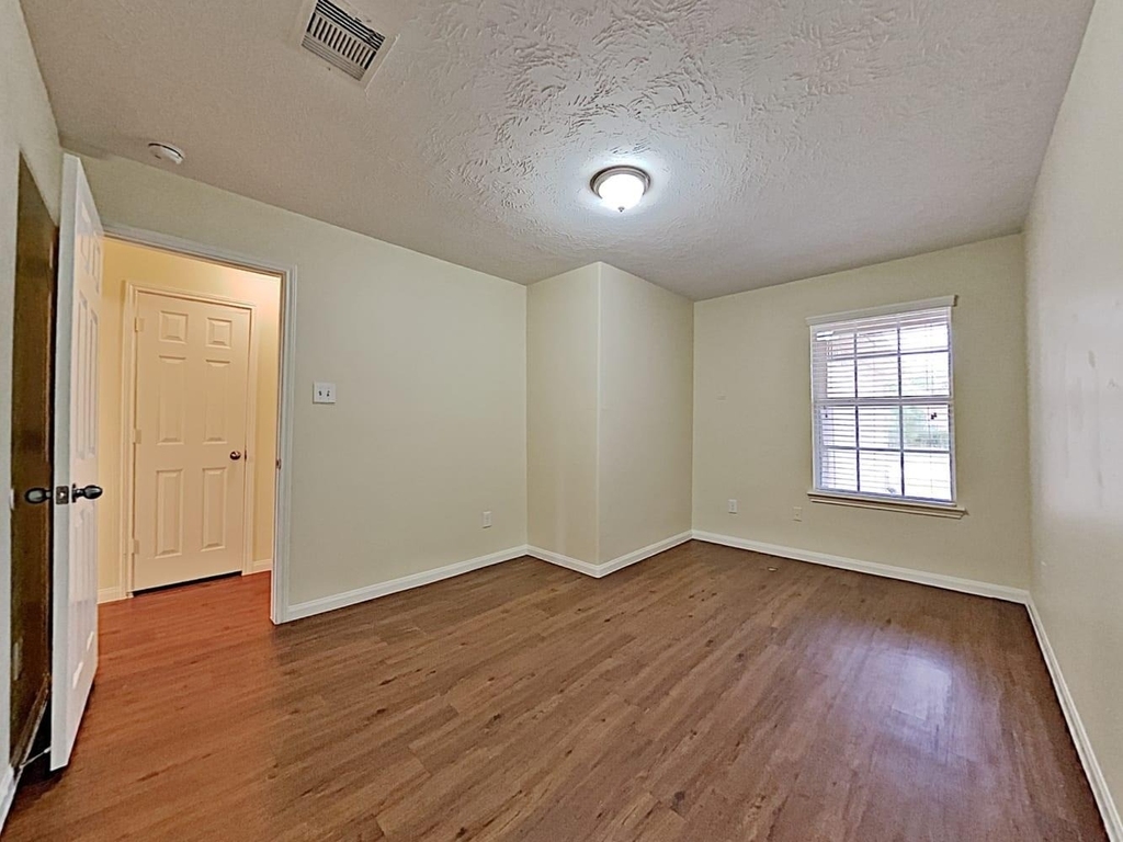 4026 Hawthorne Glen Court - Photo 8