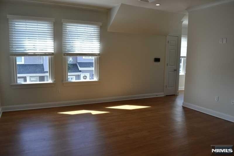 201-205 Franklin - Photo 10