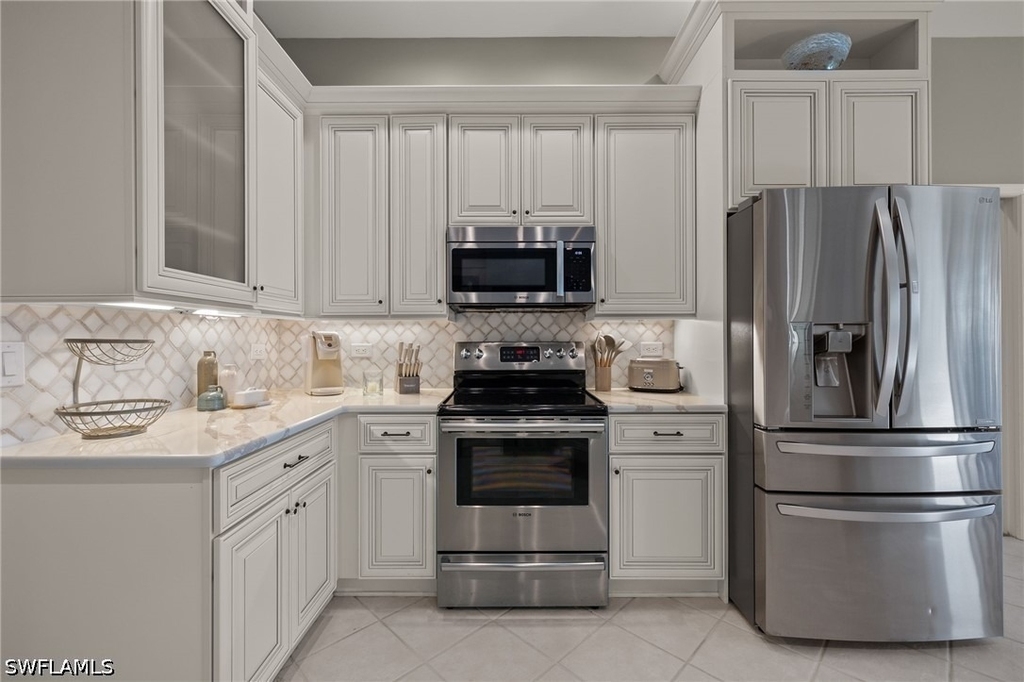 16322 Edgemont Drive - Photo 9