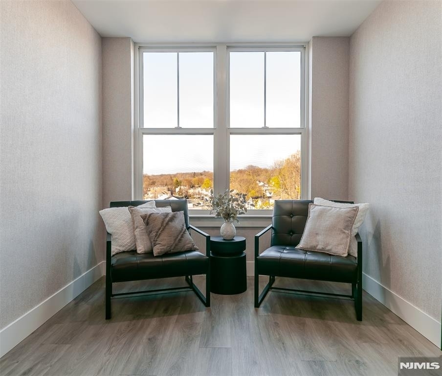 459 Bloomfield - Photo 5
