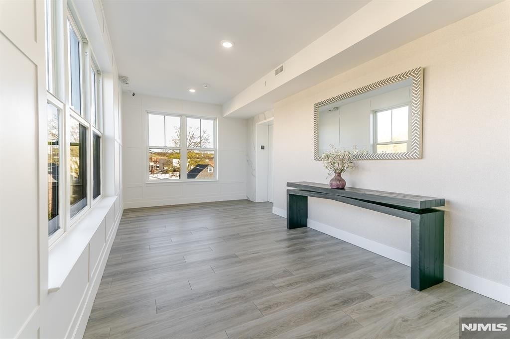 459 Bloomfield - Photo 4
