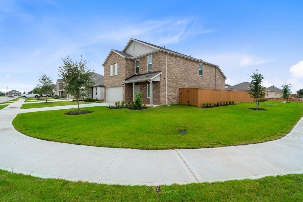 2074 Solstice Landing Drive - Photo 4