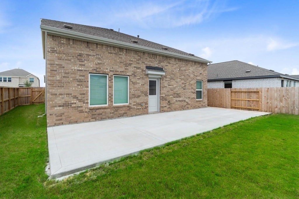 2074 Solstice Landing Drive - Photo 33
