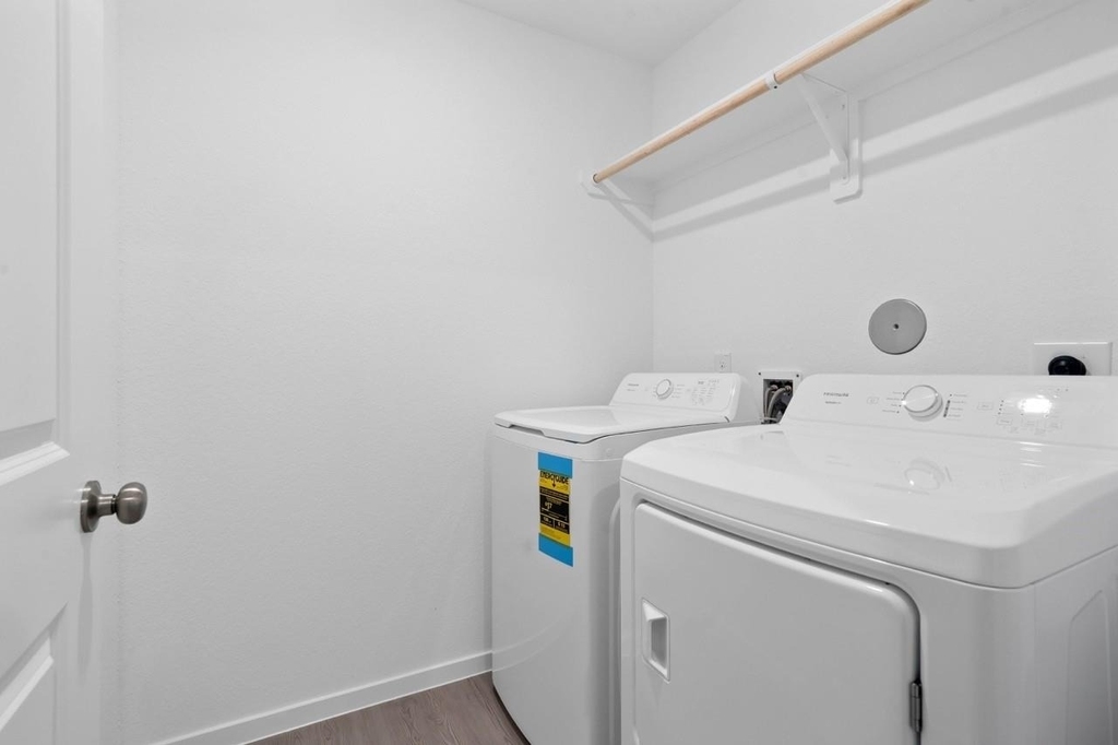 2074 Solstice Landing Drive - Photo 20
