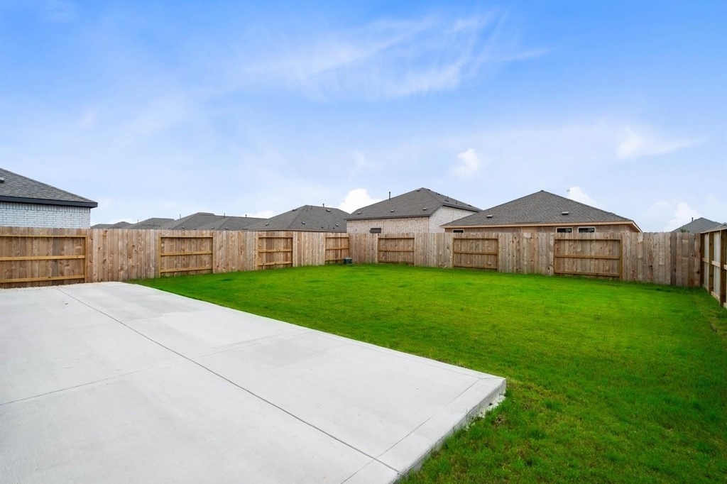 2074 Solstice Landing Drive - Photo 35