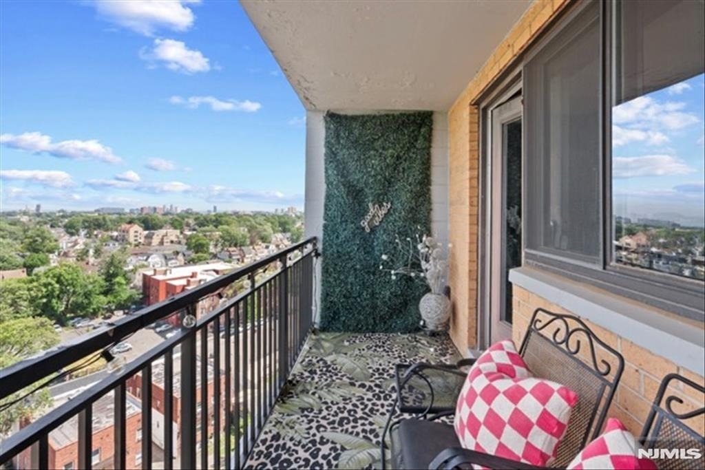 60 Parkway - Photo 18