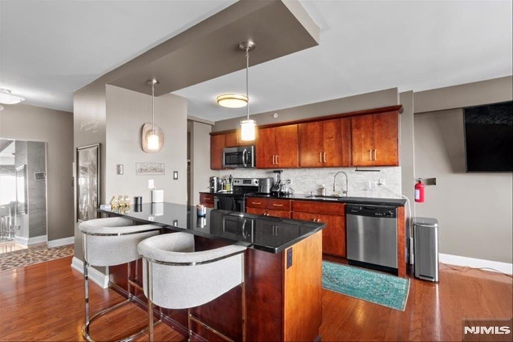 60 Parkway - Photo 5